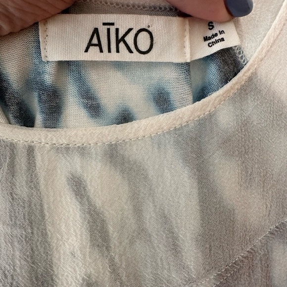 Aiko Reformation White Tie Dye Dress With Sheer Silk Overlay size Small - Picture 3 of 6